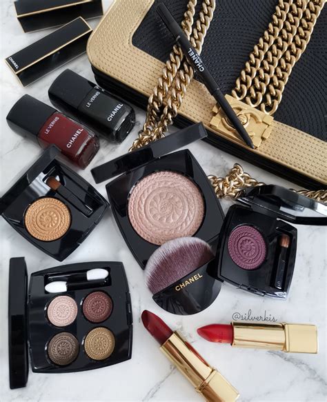 chanel holiday 2019 lesornaments de chanel|Chanel Holiday 2019 Collection: Les Ornements de Chanel.